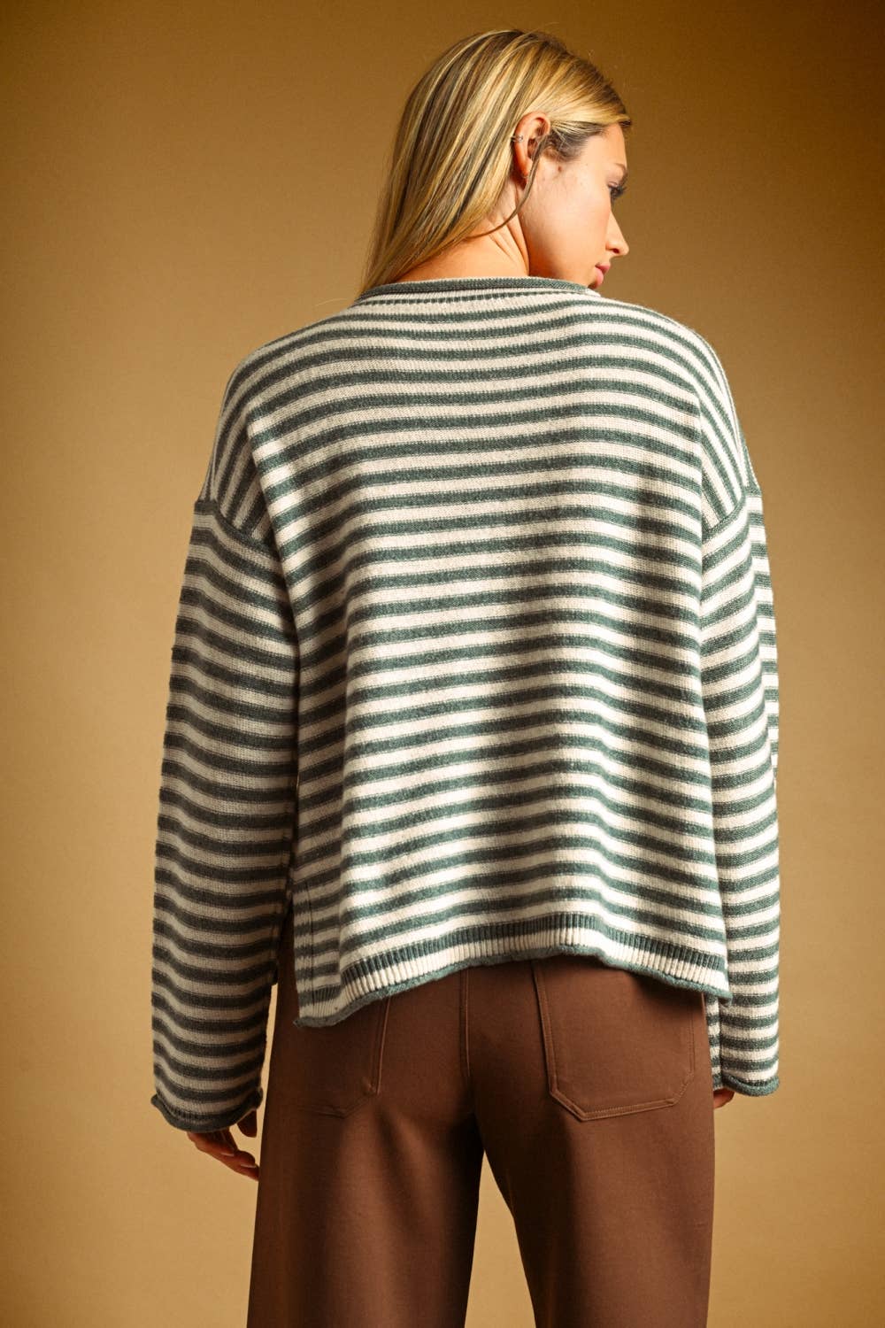 STRIPED PATTERN ROLLED NECK DETAIL TOP
