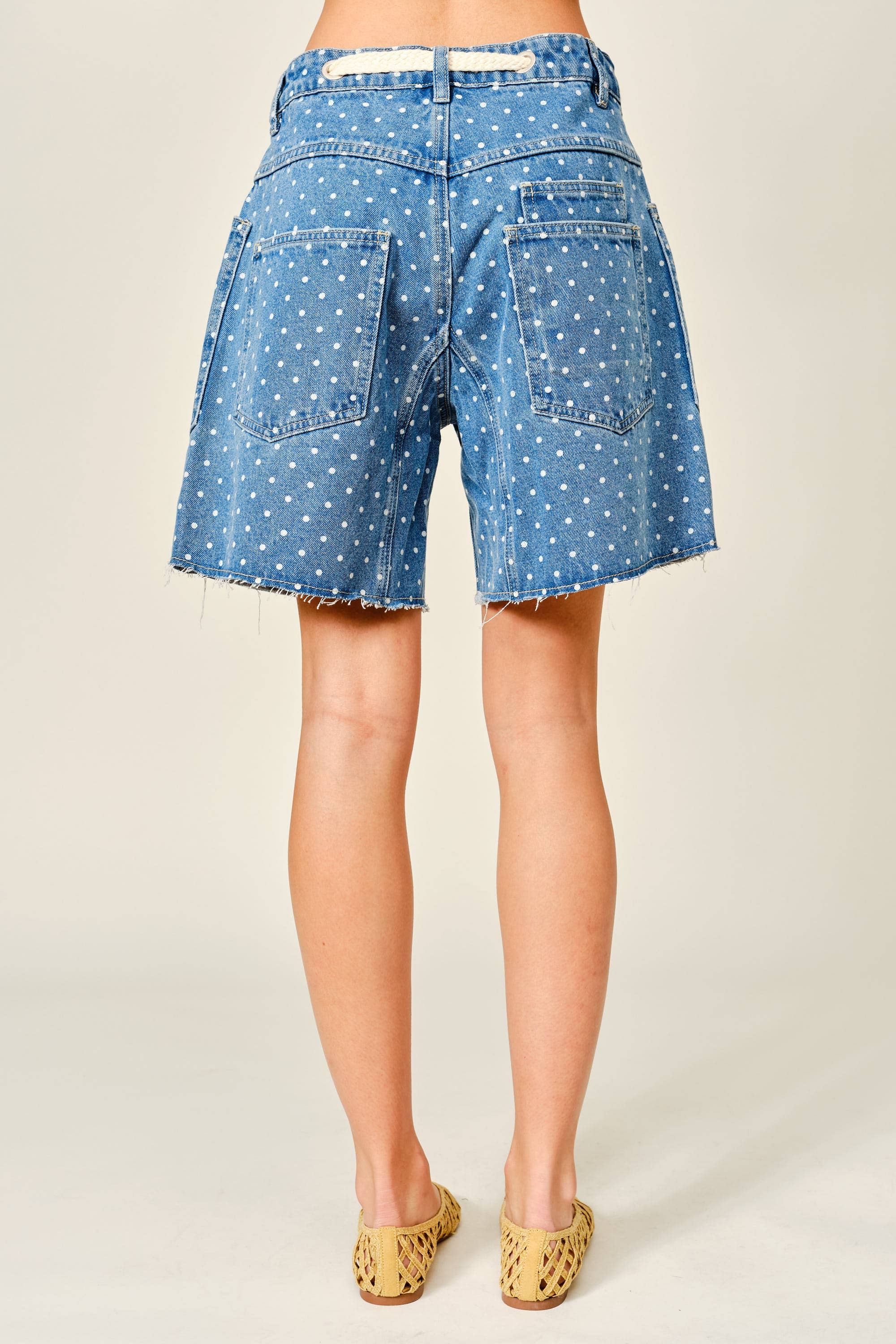 SMALL POLKA DOT BARREL SHORTS WITH BELT