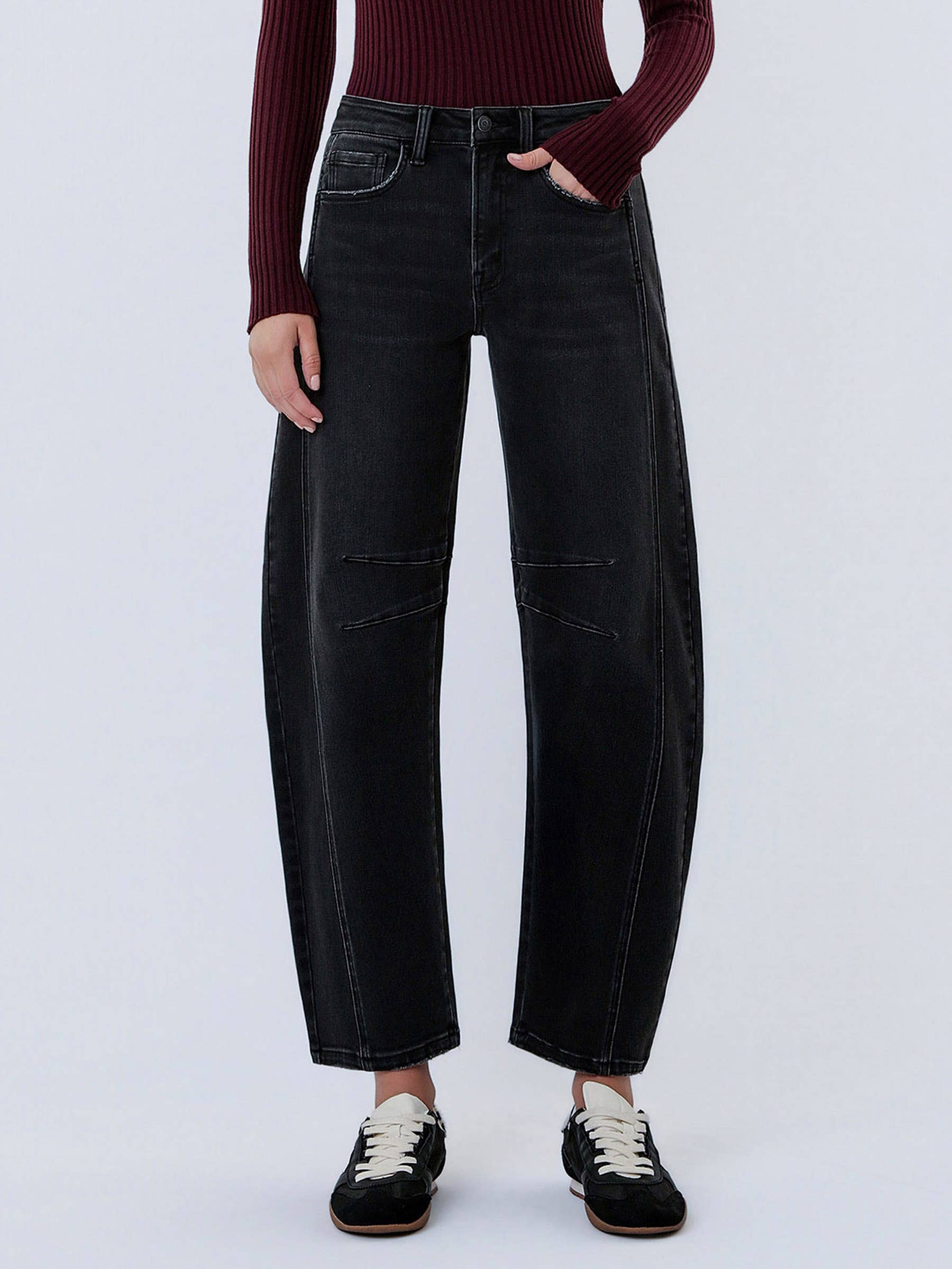 HIGH RISE BLACK ANKLE BARREL LEG JEANS