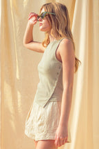 RIBBED BUTTON DETAIL TANK