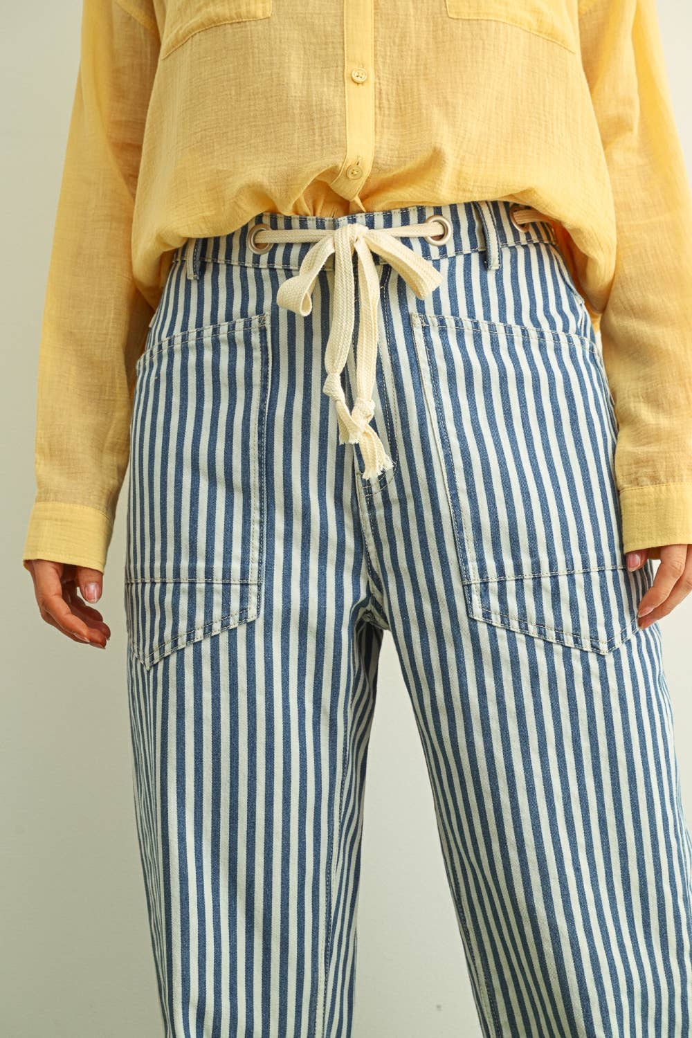 STRIPE PRINTED BARREL PANTS WITH COTTON TAPE BELT