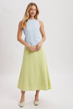 RIBBED KNIT TANK TOP WITH TRIM DETAIL