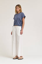 SIDE SCRUNCH TEE