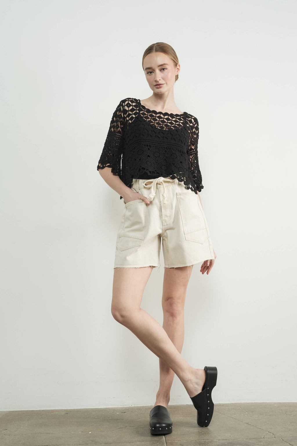 VINTAGE WASHED BARREL DENIM SHORTS W/GROMMET WAIST