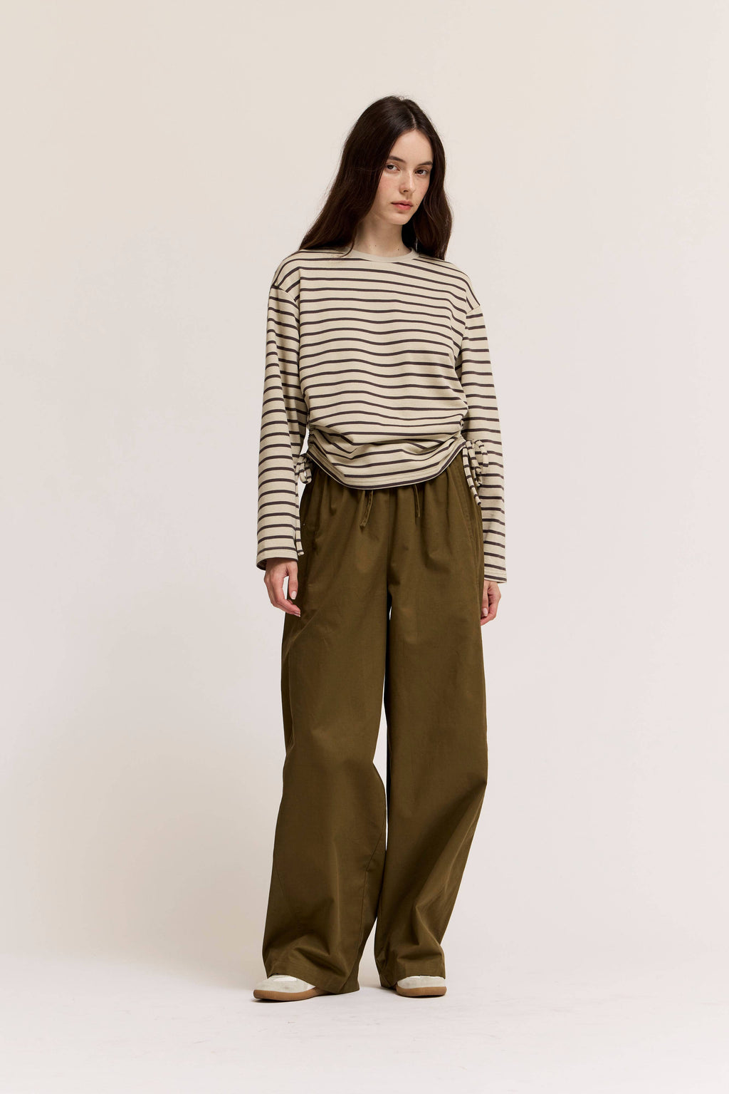 SIDE DRAWSTRING STRIPE CREWNECK SWEATSHIRTS