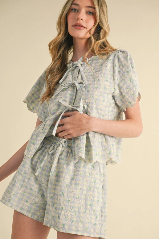 EMBROIDERED FLORAL GINGHAM BOTTOM