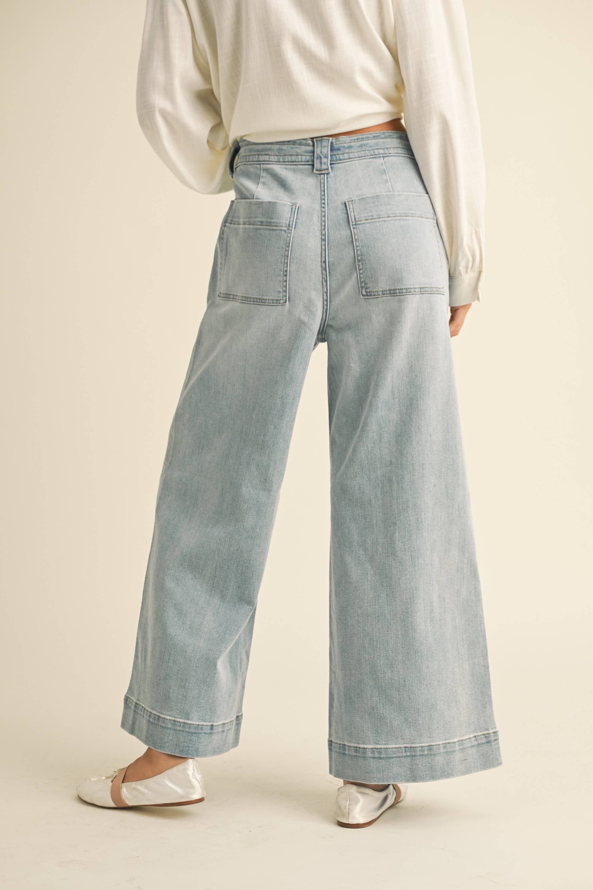 WASHED DENIM WITH TIE FRONT PANTS