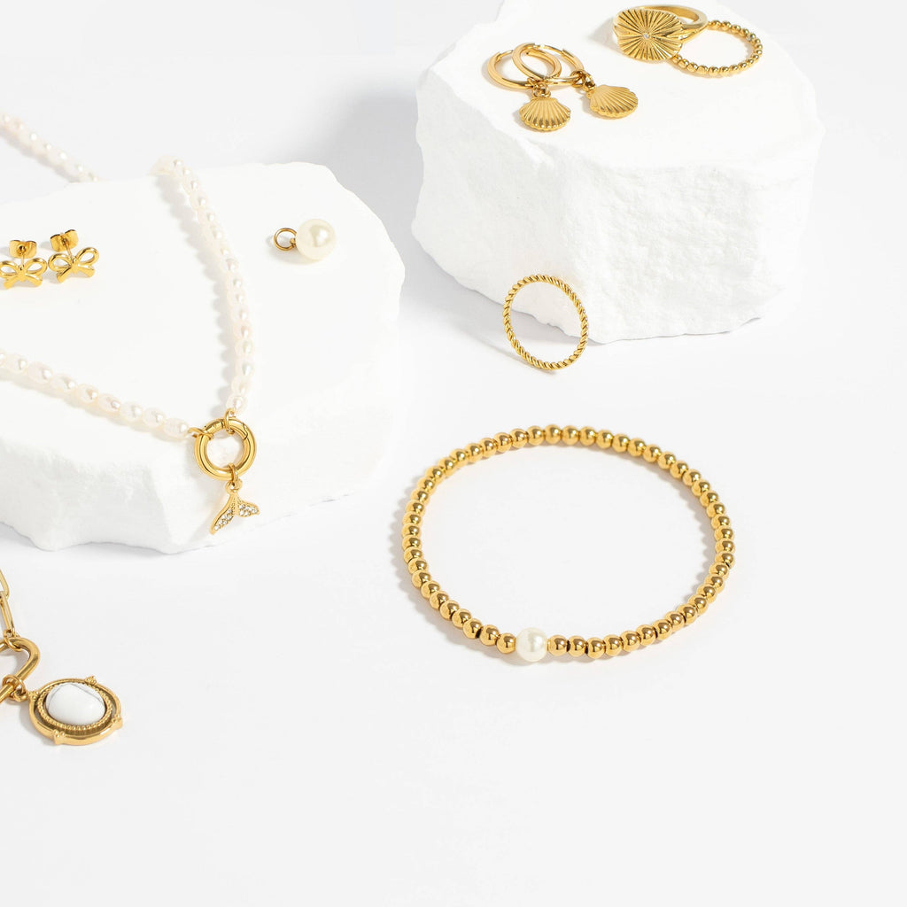 18K Gold Stretch Bracelet with Pearl