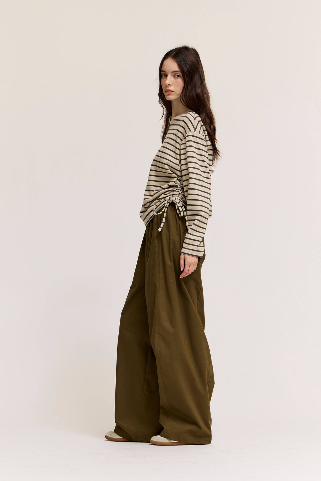 SIDE DRAWSTRING STRIPE CREWNECK SWEATSHIRTS