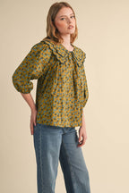 SCALLOPED DOLL COLLAR BUTTON UP FLORAL TOP