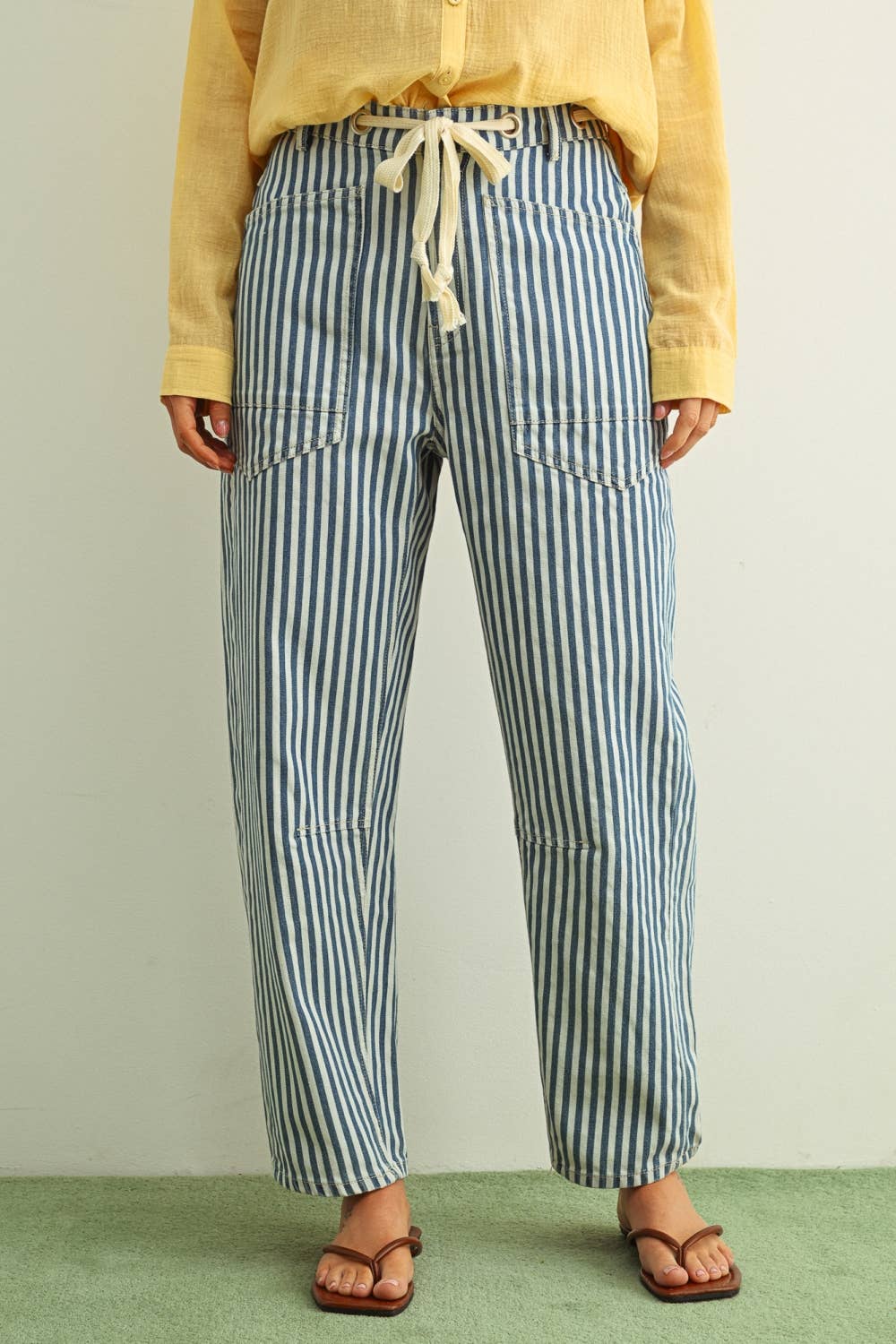STRIPE PRINTED BARREL PANTS WITH COTTON TAPE BELT