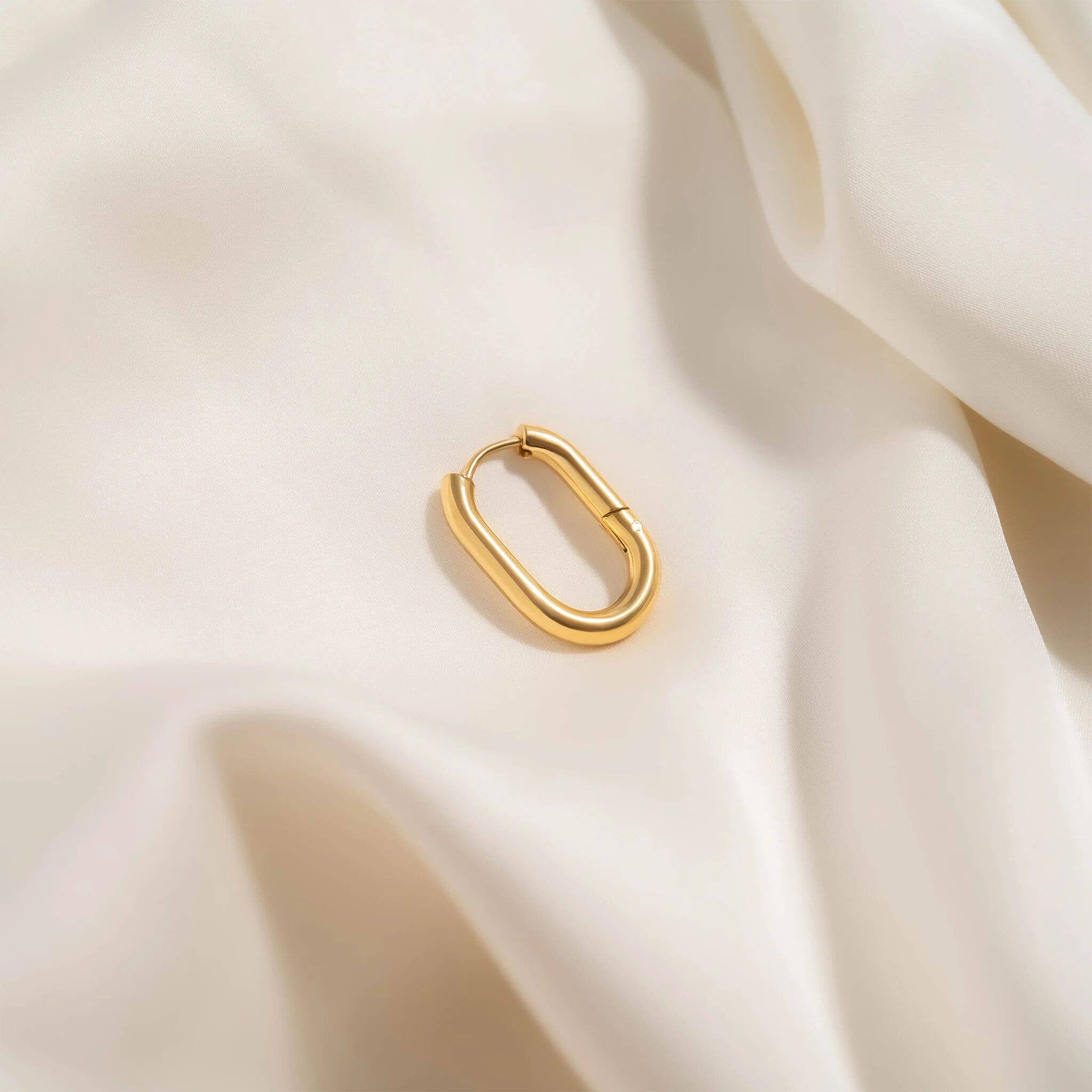 18K Gold Oval Huggie Earrings