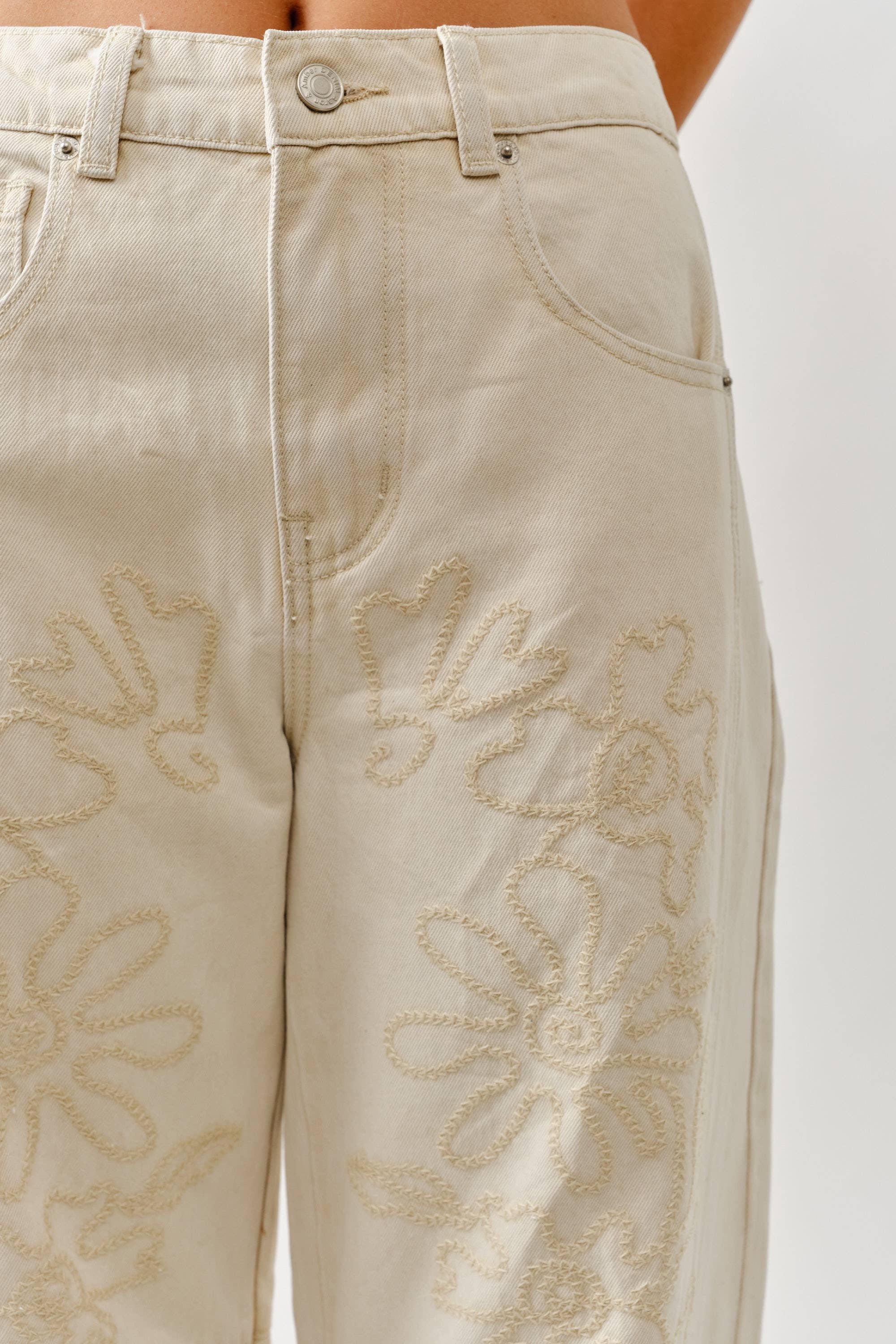 Embroidered Detail Cotton Barrel Pants