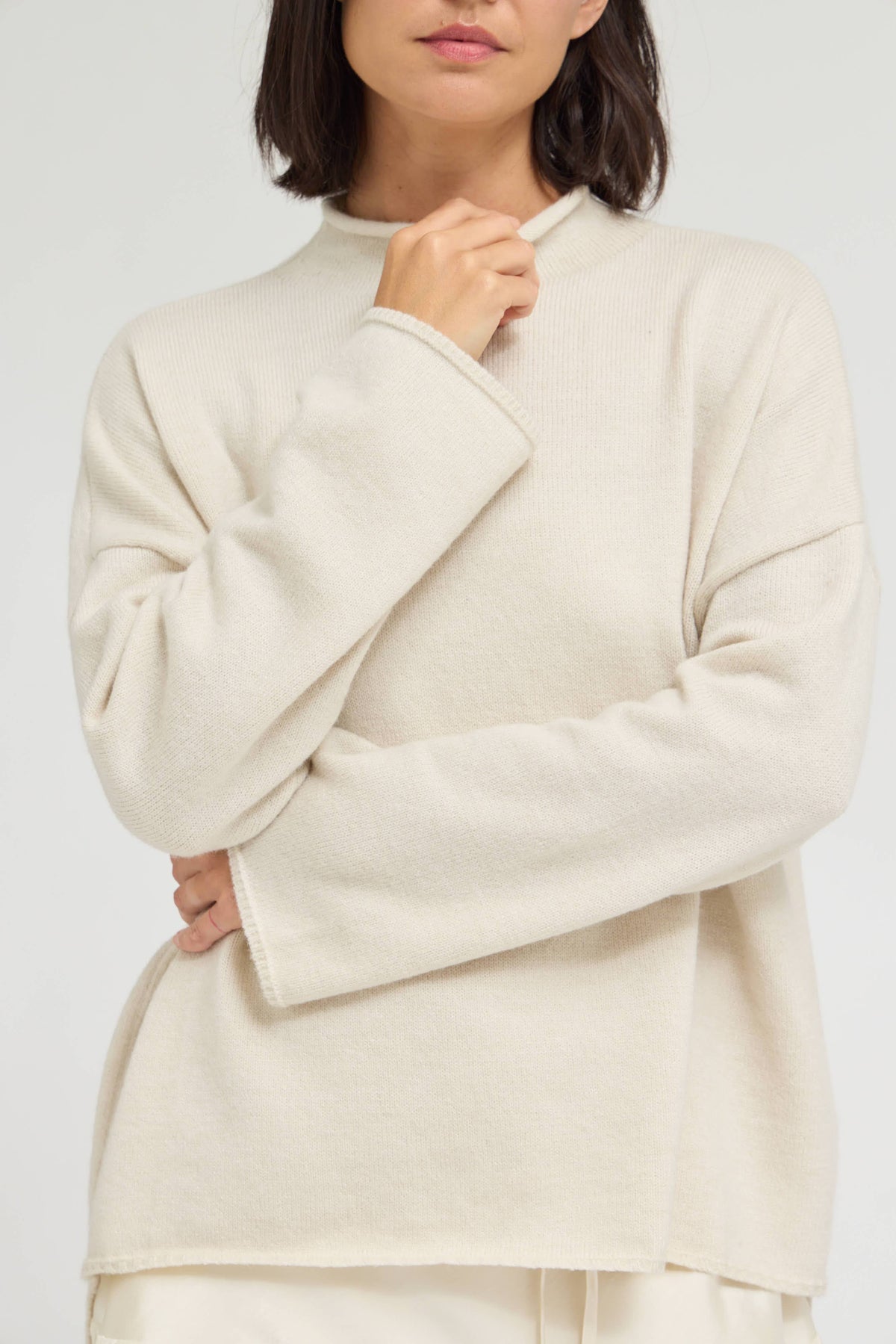 SLIDE SLIT LOOSE FIT SWEATER TOP