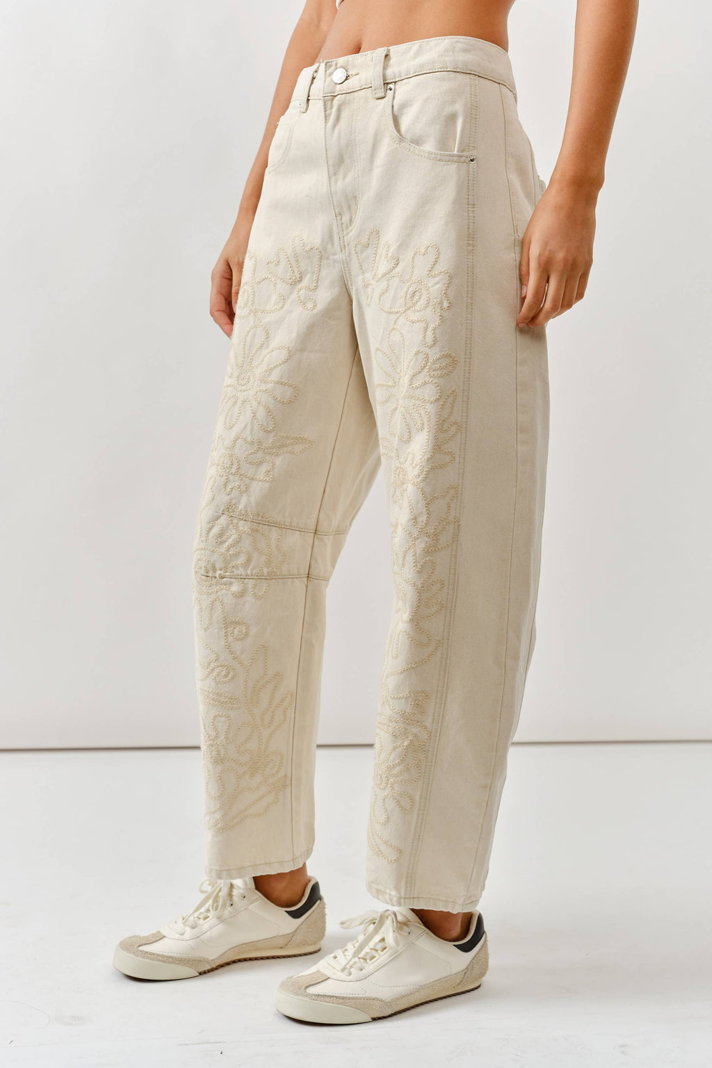 Embroidered Detail Cotton Barrel Pants