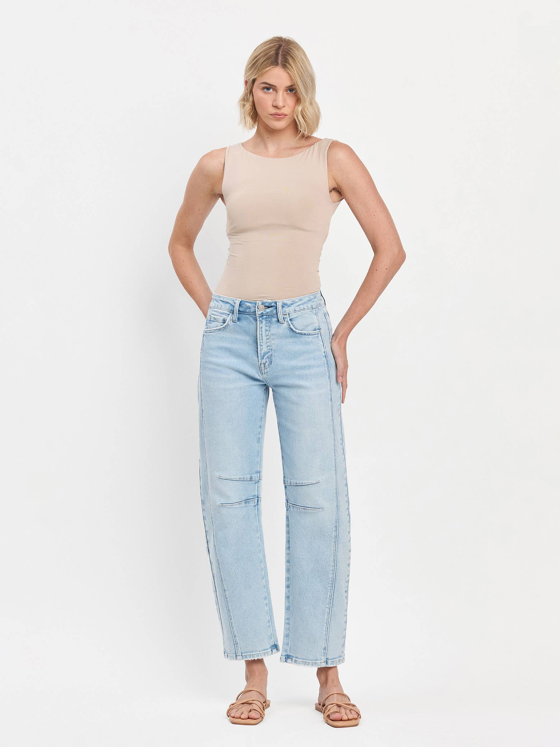 HIGH RISE LIGHT WASH BARREL LEG JEANS
