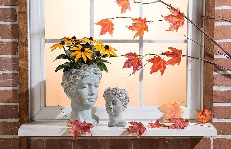 Women Head Planter