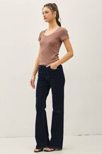 LACE TRIMED RIBBED SCOOP NECK SHORTSLEEVE TOP