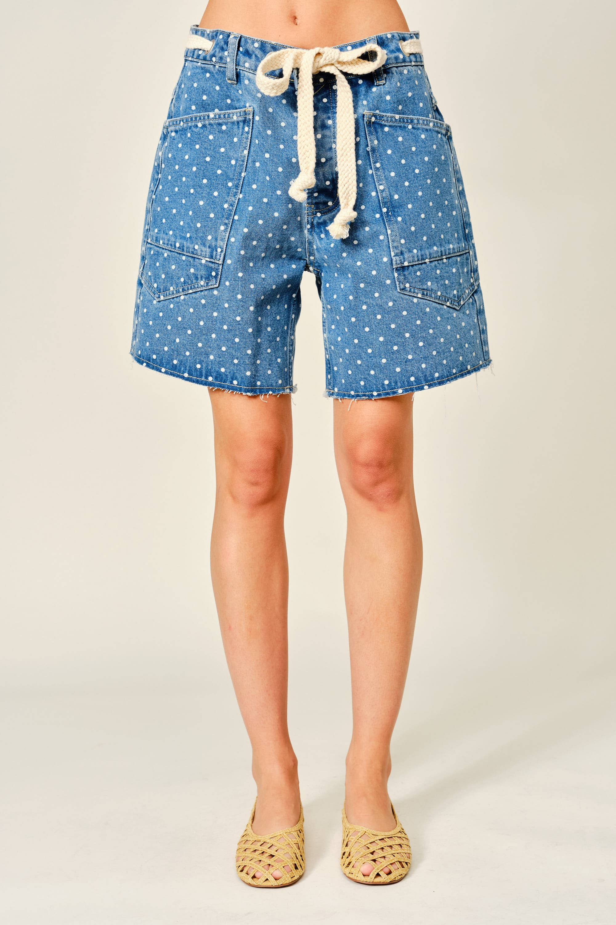 SMALL POLKA DOT BARREL SHORTS WITH BELT