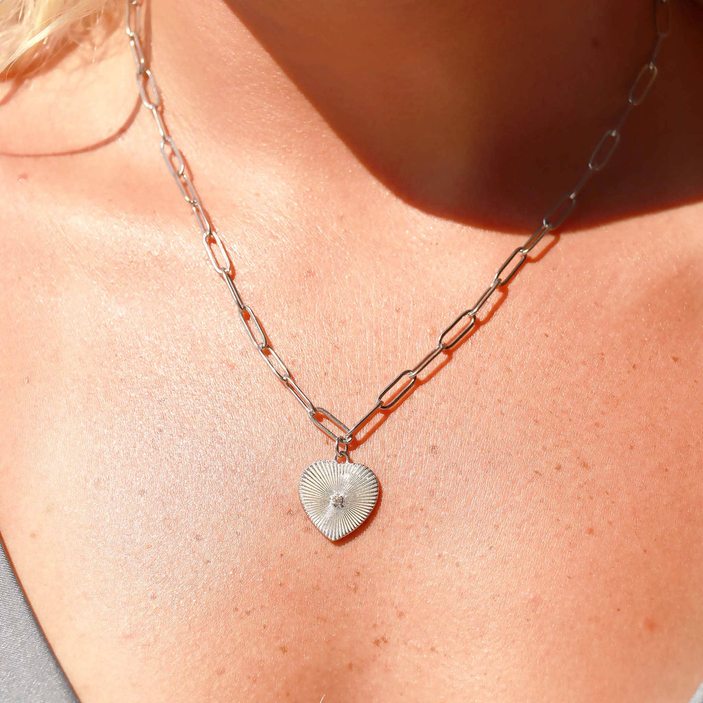 18K Gold Heart Paperclip Pendant Necklace