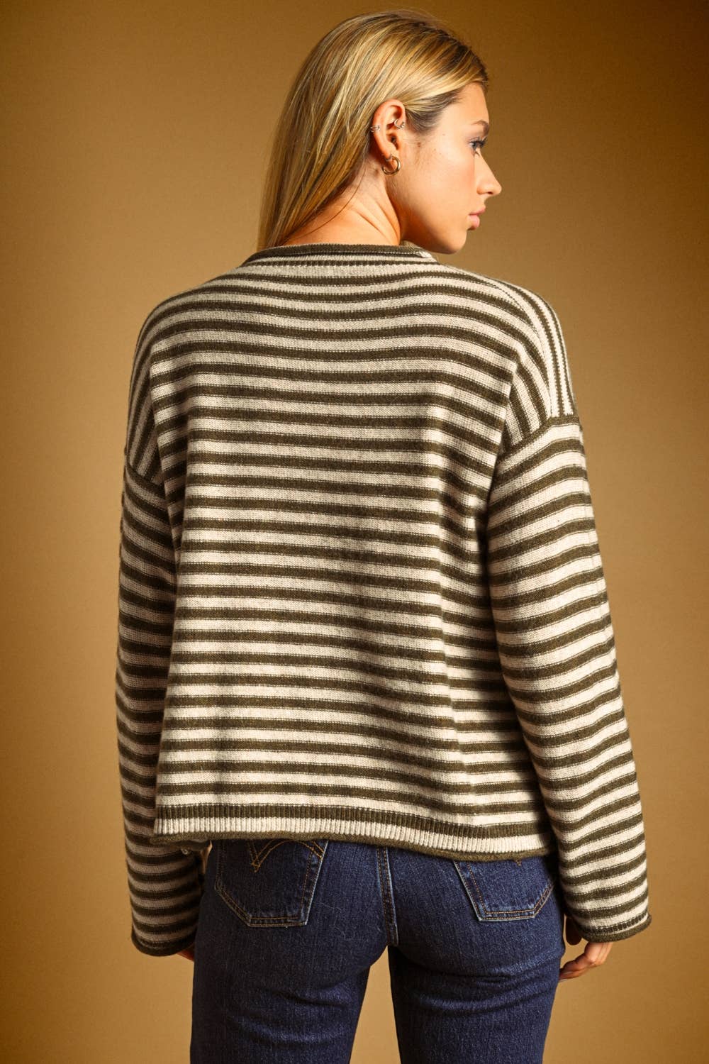 STRIPED PATTERN ROLLED NECK DETAIL TOP