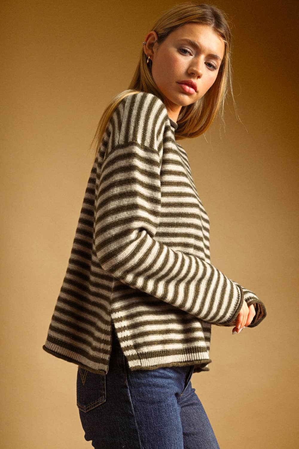STRIPED PATTERN ROLLED NECK DETAIL TOP