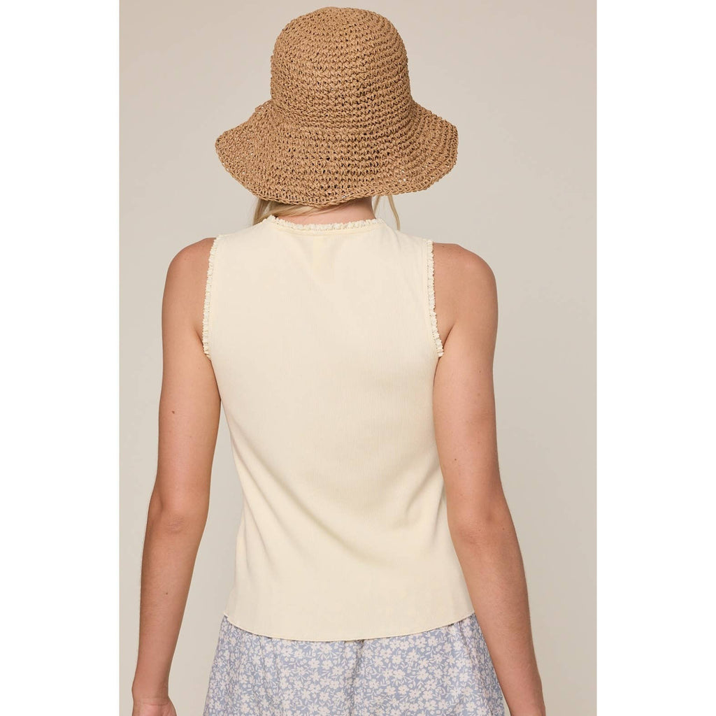 RIBBED KNIT TANK TOP WITH TRIM DETAIL