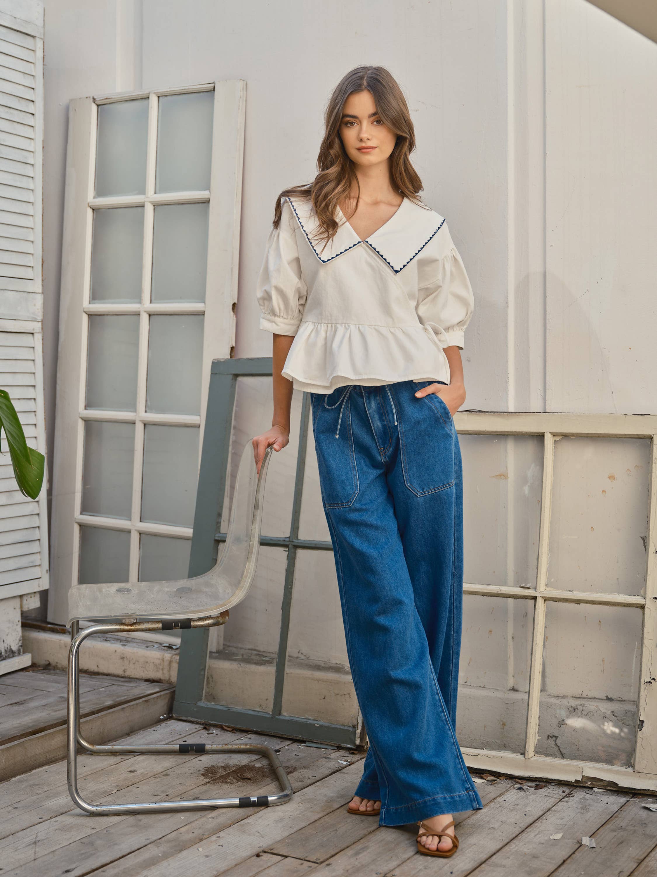 EMBORDIERED BIG COLLAR WRAP RUFFLE TOP