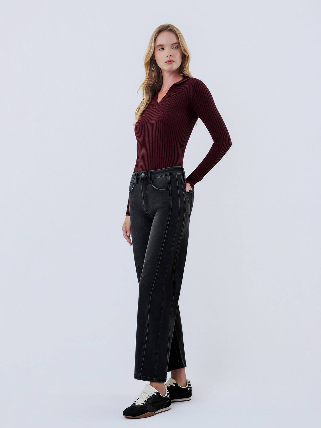HIGH RISE BLACK ANKLE BARREL LEG JEANS
