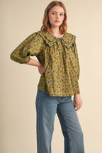 SCALLOPED DOLL COLLAR BUTTON UP FLORAL TOP