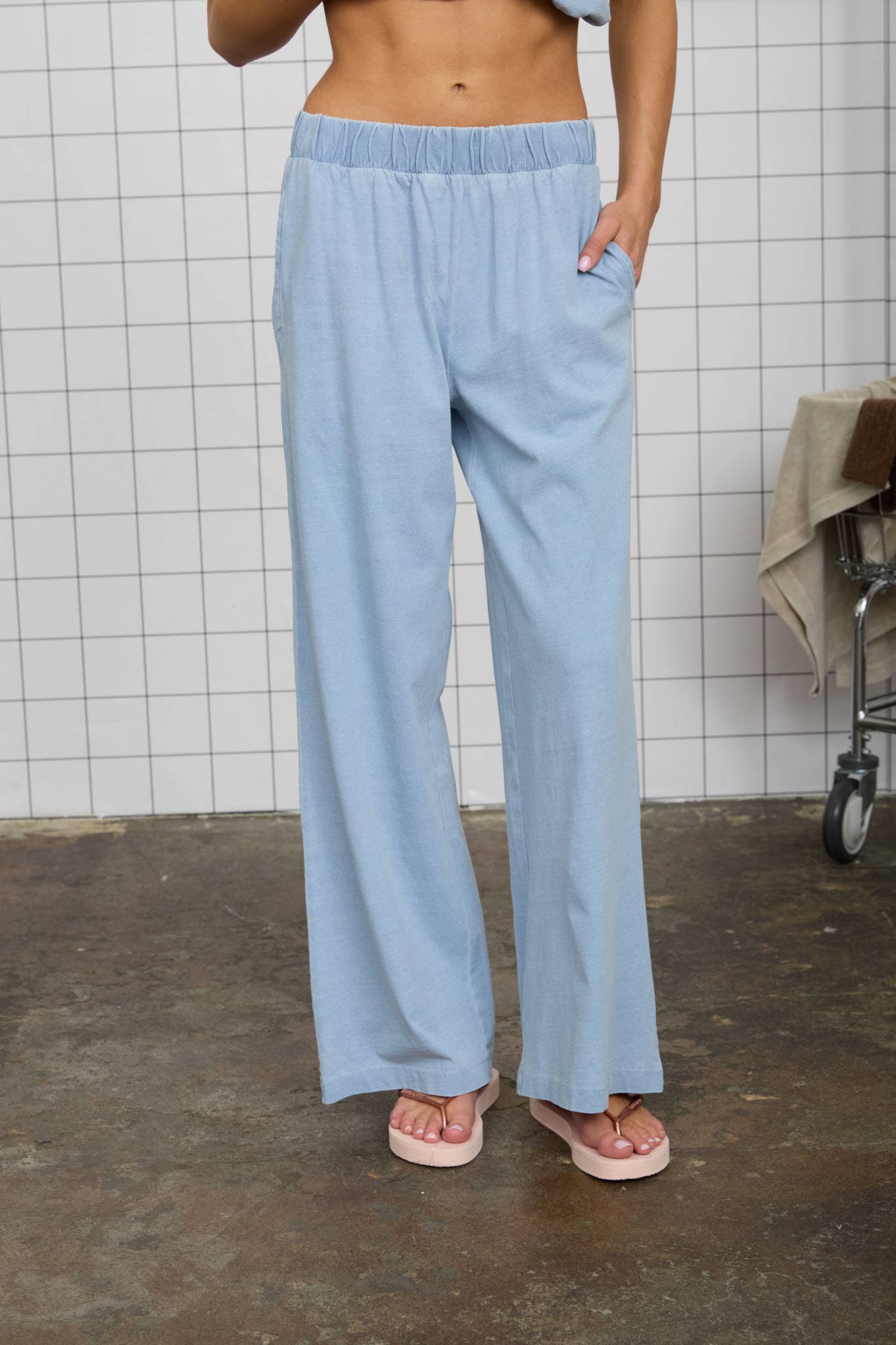 ELASTIC WAIST WIDE LEG KNIT LOUNGE PANTS