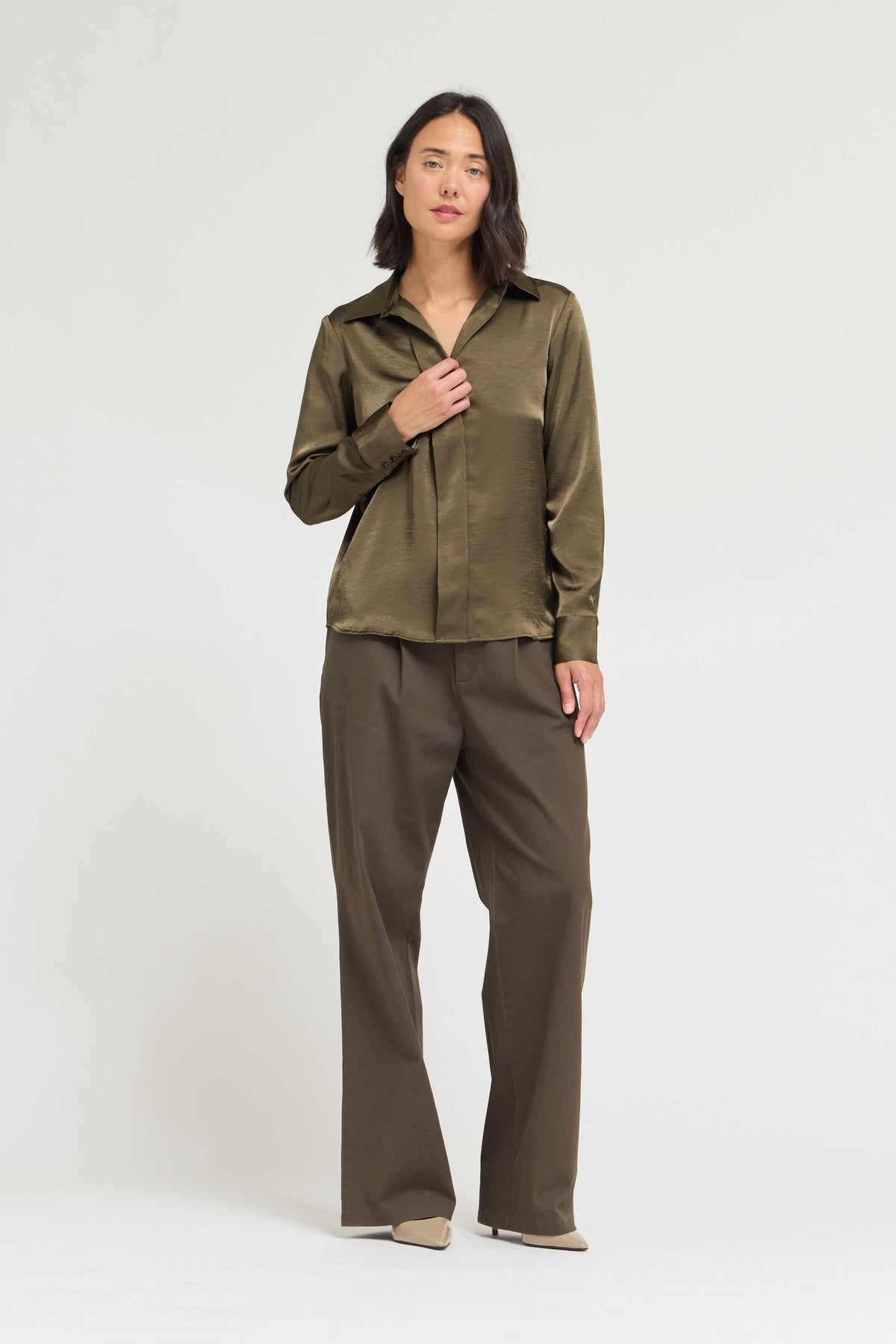 HIDDEN PLACKET SATIN SHIRT