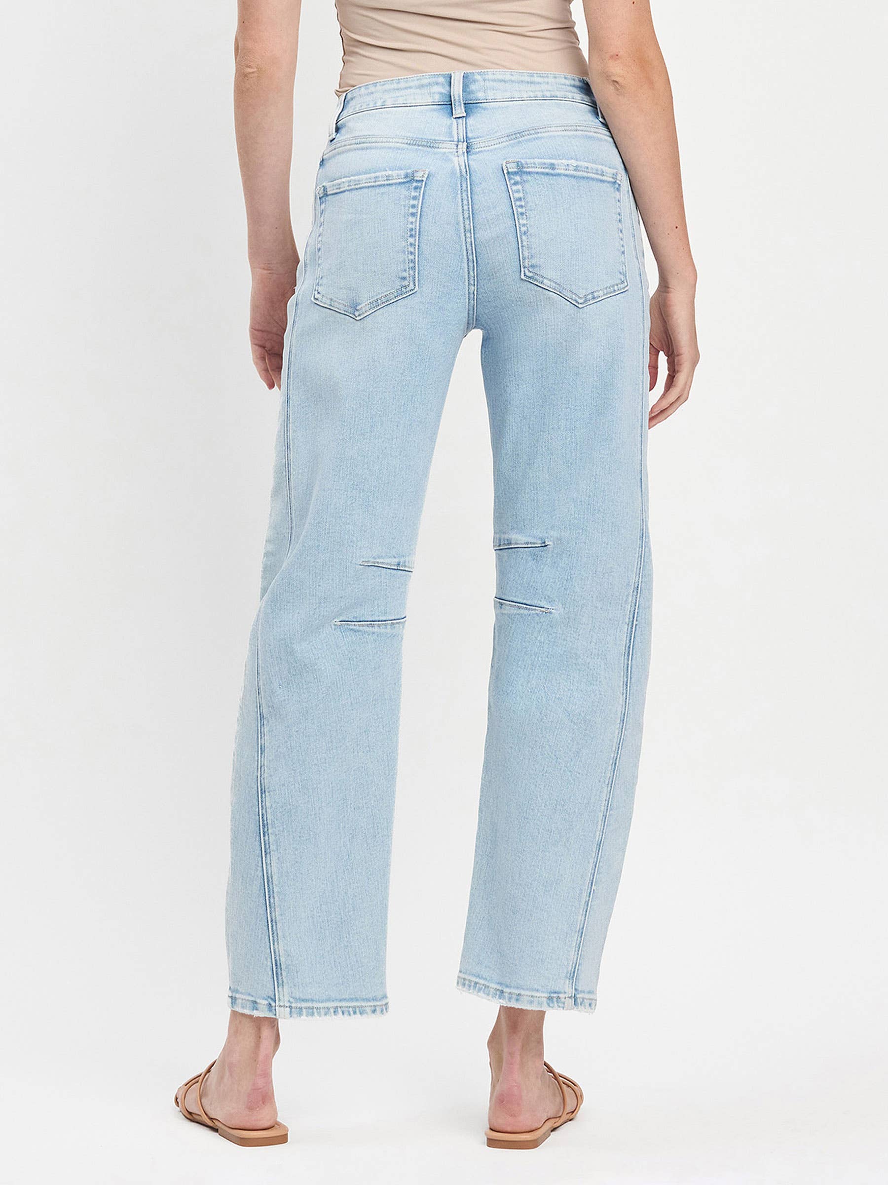 HIGH RISE LIGHT WASH BARREL LEG JEANS