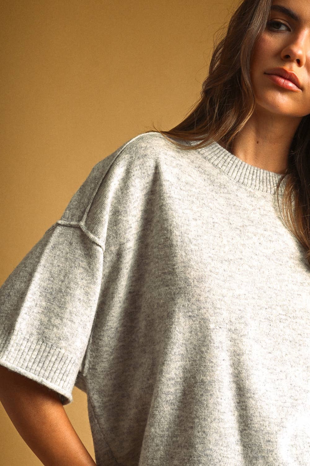 SHORT SLEEVE KNIT CROP TOP