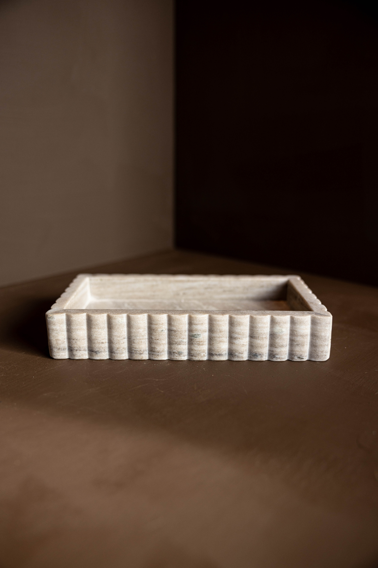 Scalloped Marble Fluted Bridge Tray Beige Gray