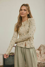FLORAL SNAP FRONT LONG SLEEVE WAFFLE KNIT TOP