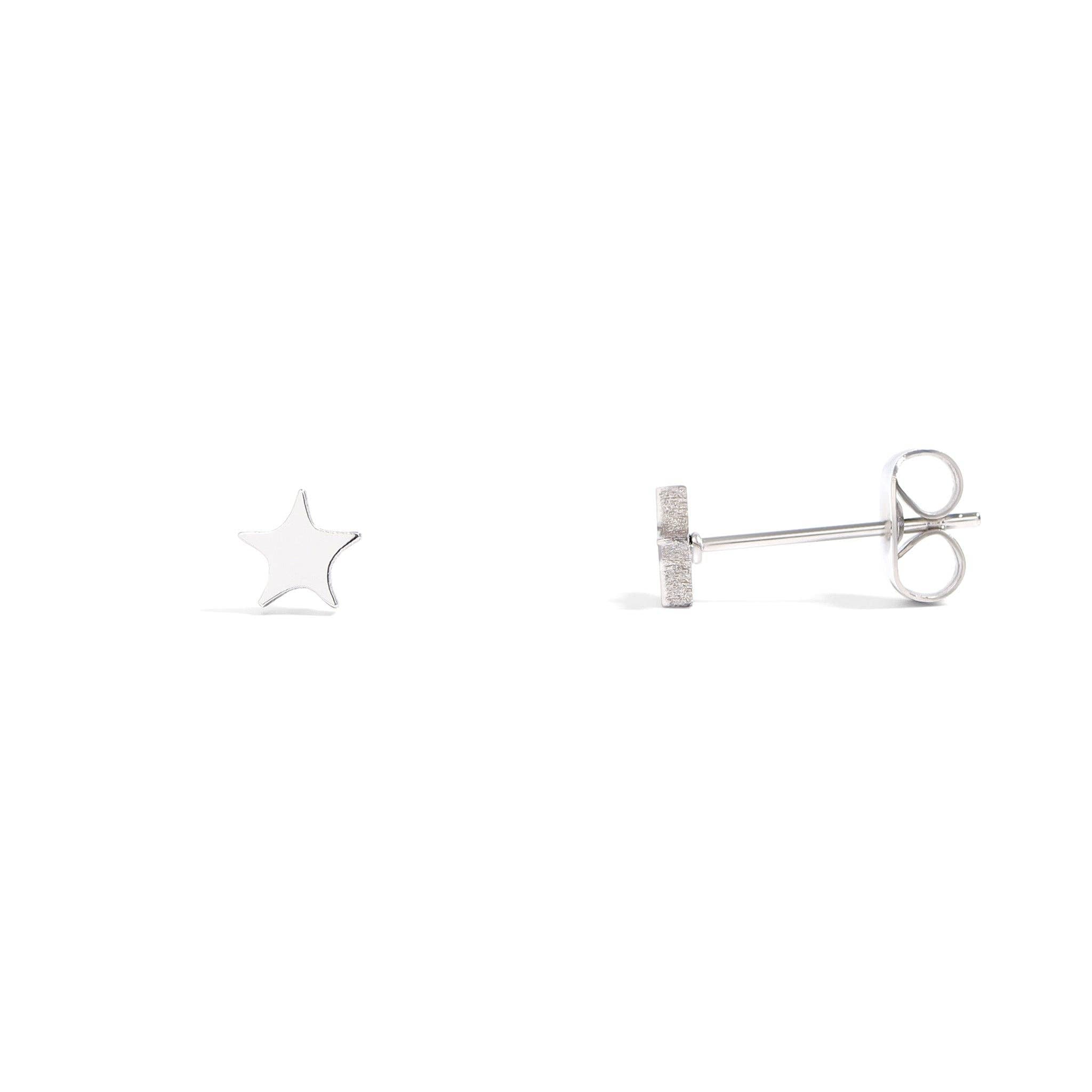 18K Gold Star Stud Earrings