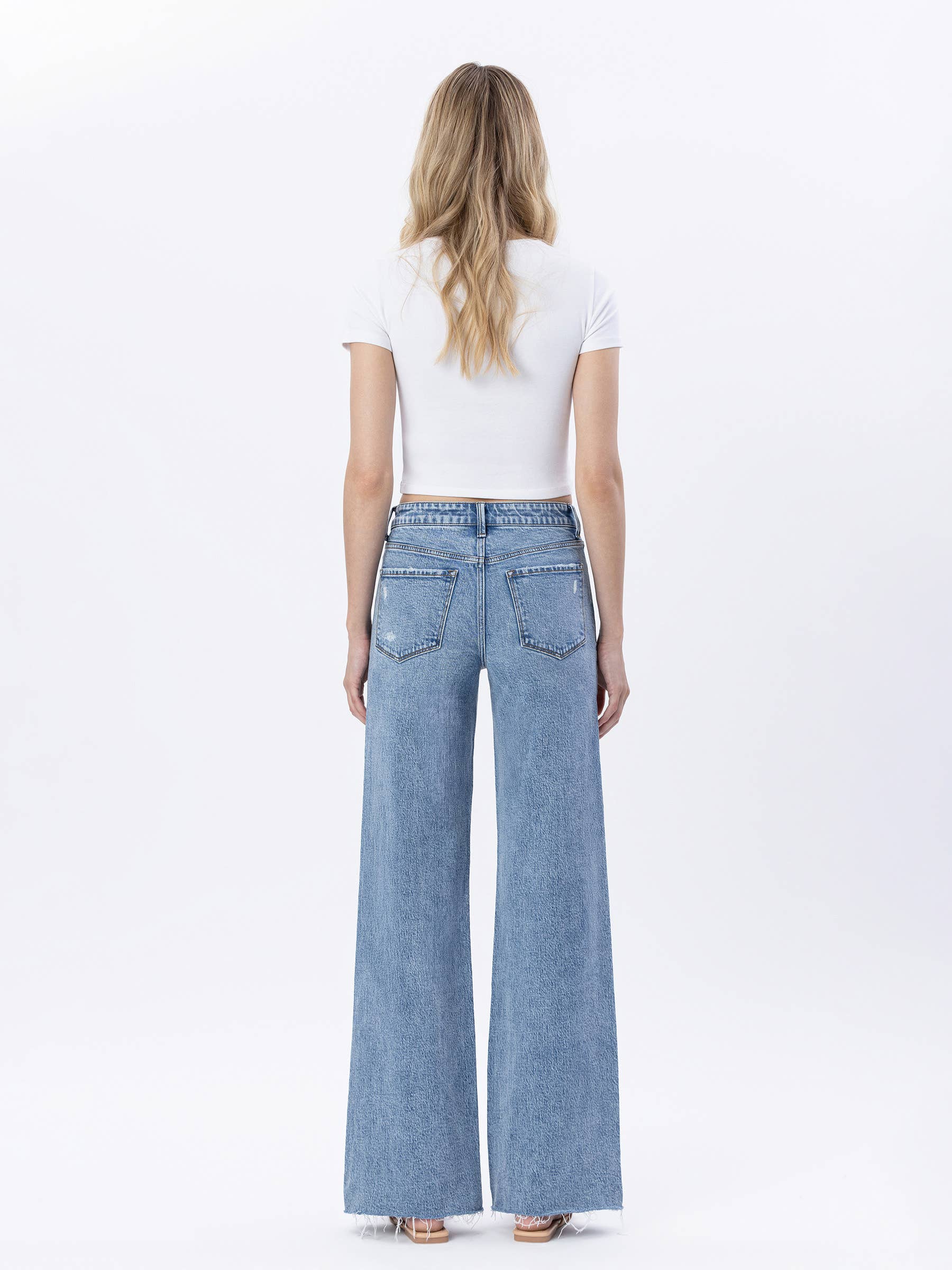 HIGH RISE RAW HEM WIDE JEANS