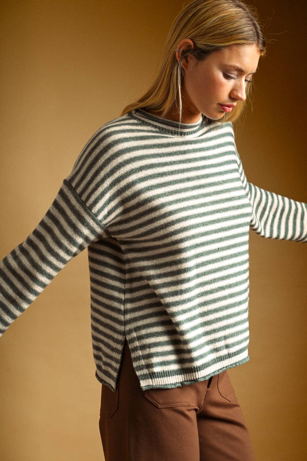STRIPED PATTERN ROLLED NECK DETAIL TOP