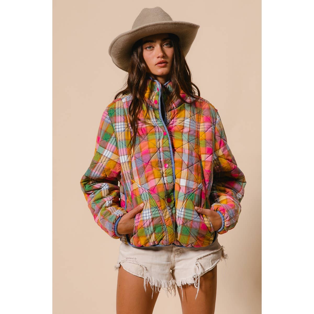 BLEACHED VINTAGE PLAID QUILTED JACKET WITH POCKETS