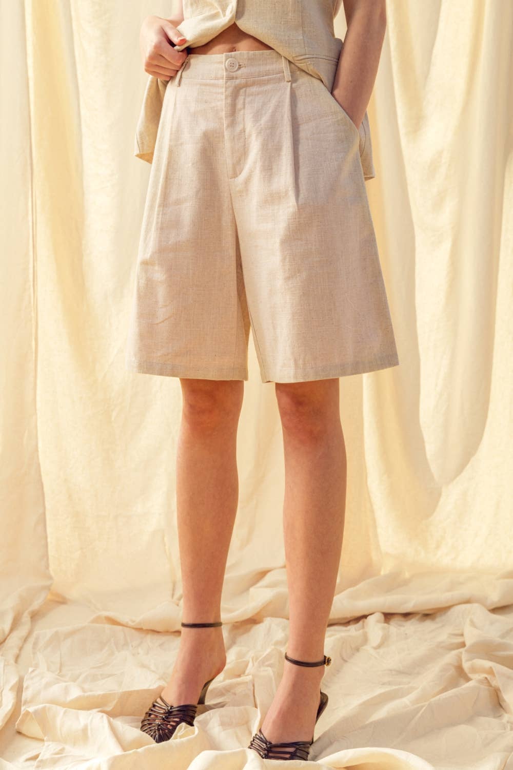 COTTON LINEN BERMUDA SHORTS