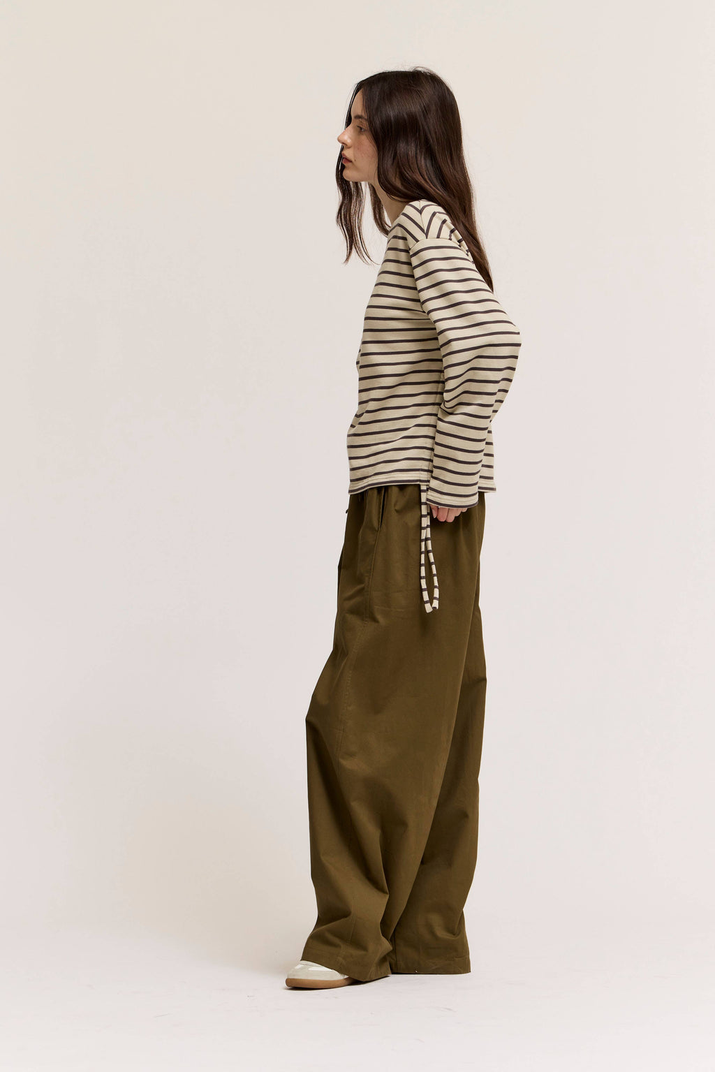 SIDE DRAWSTRING STRIPE CREWNECK SWEATSHIRTS