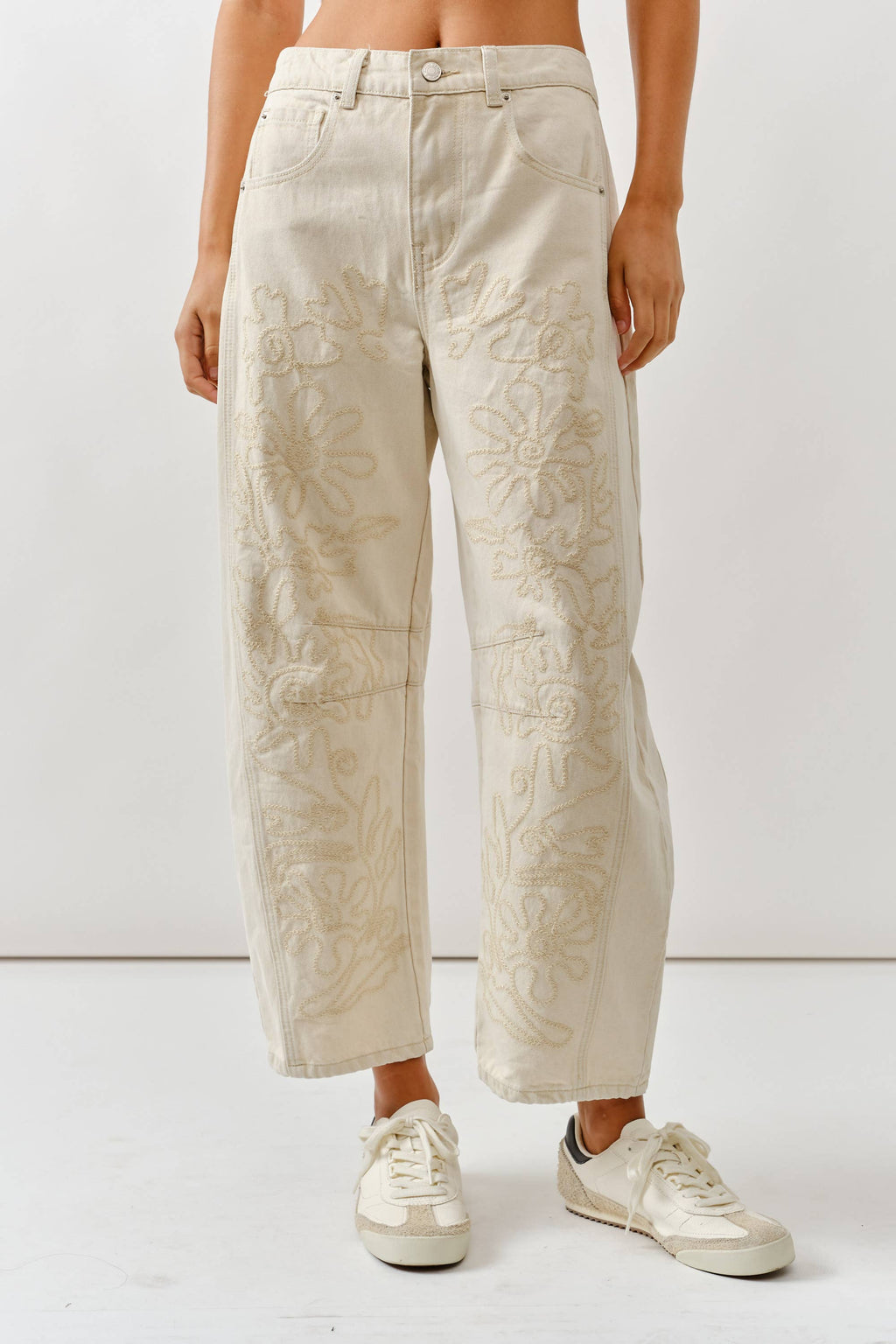 Embroidered Detail Cotton Barrel Pants