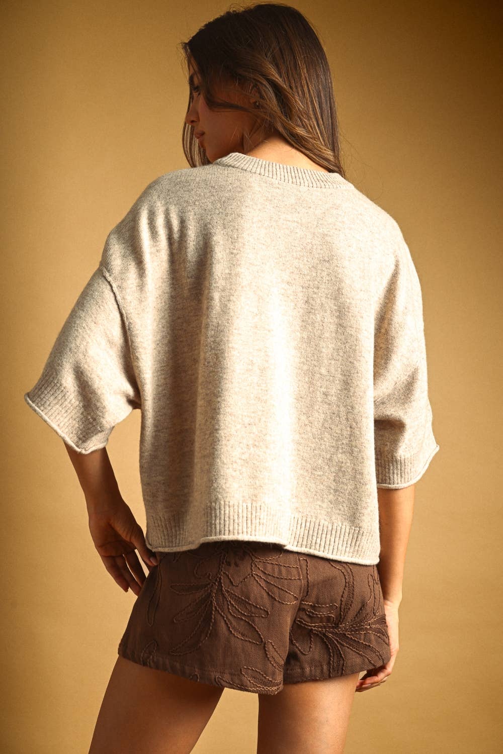 SHORT SLEEVE KNIT CROP TOP