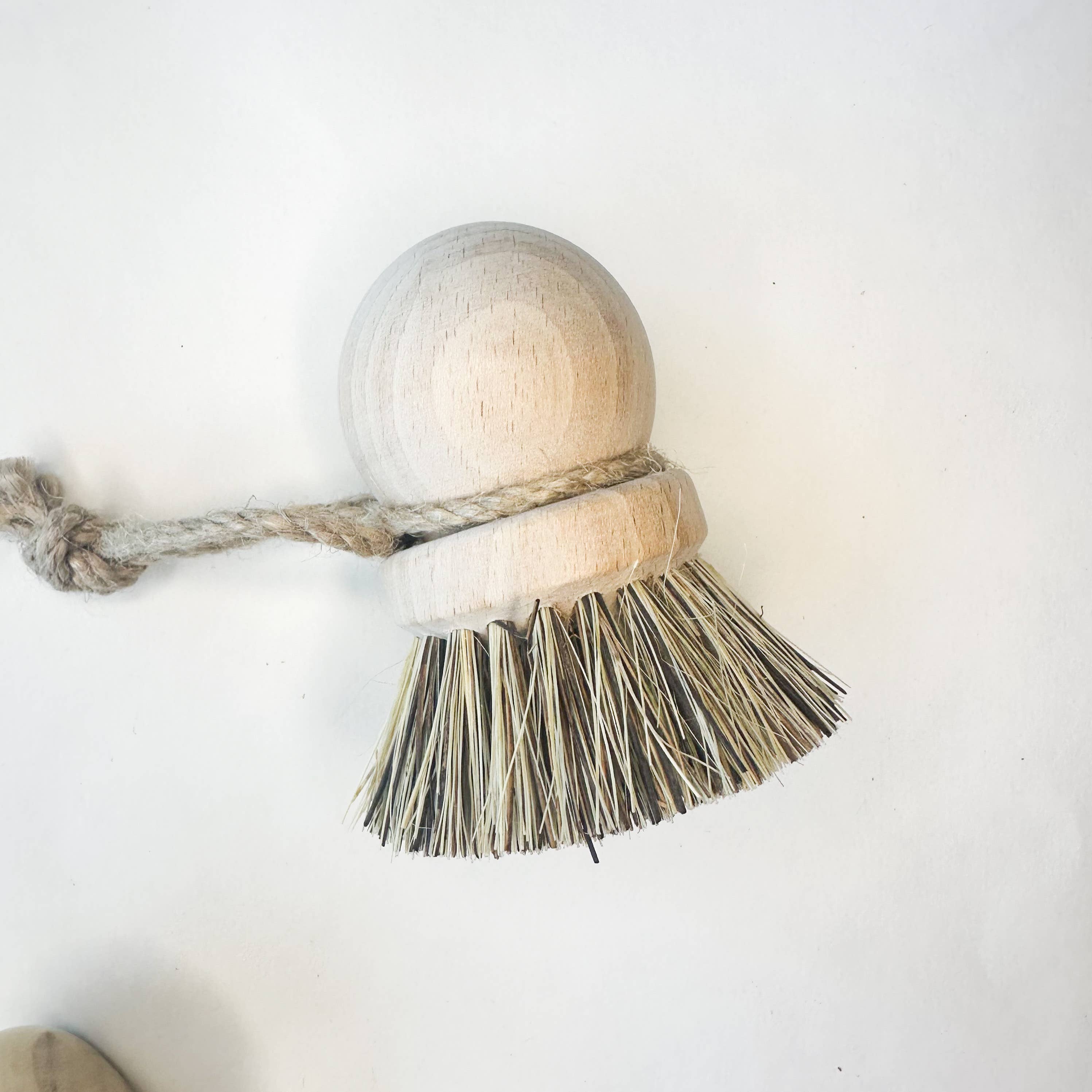Eco Friendly Natural Kitchen and Pot Brushes.