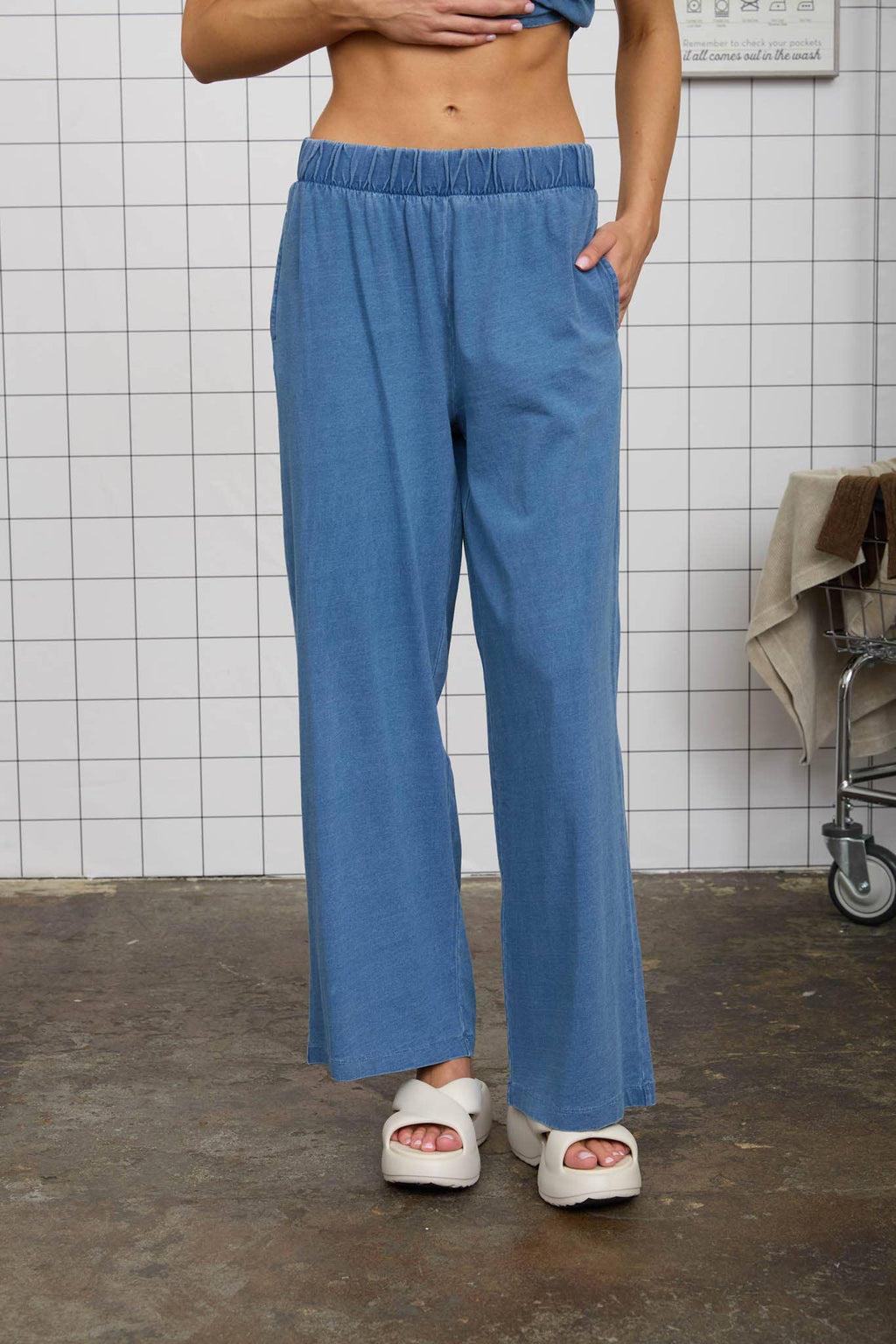 ELASTIC WAIST WIDE LEG KNIT LOUNGE PANTS