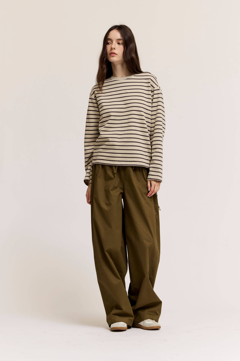 SIDE DRAWSTRING STRIPE CREWNECK SWEATSHIRTS