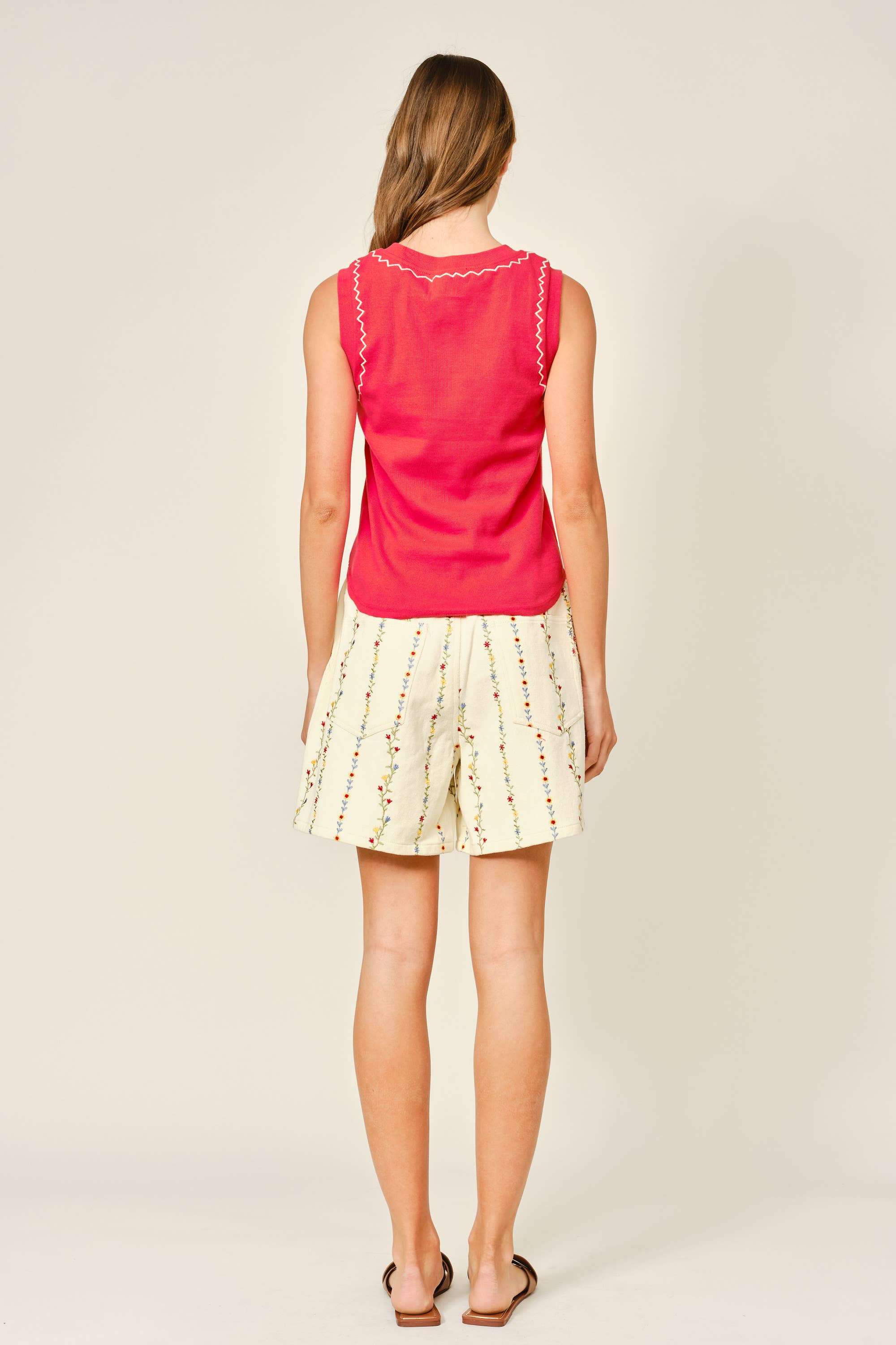 FLOWER EMBROIDERED FLARE SHORTS WITH DRAWSTRING WAIS