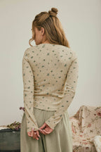 FLORAL SNAP FRONT LONG SLEEVE WAFFLE KNIT TOP