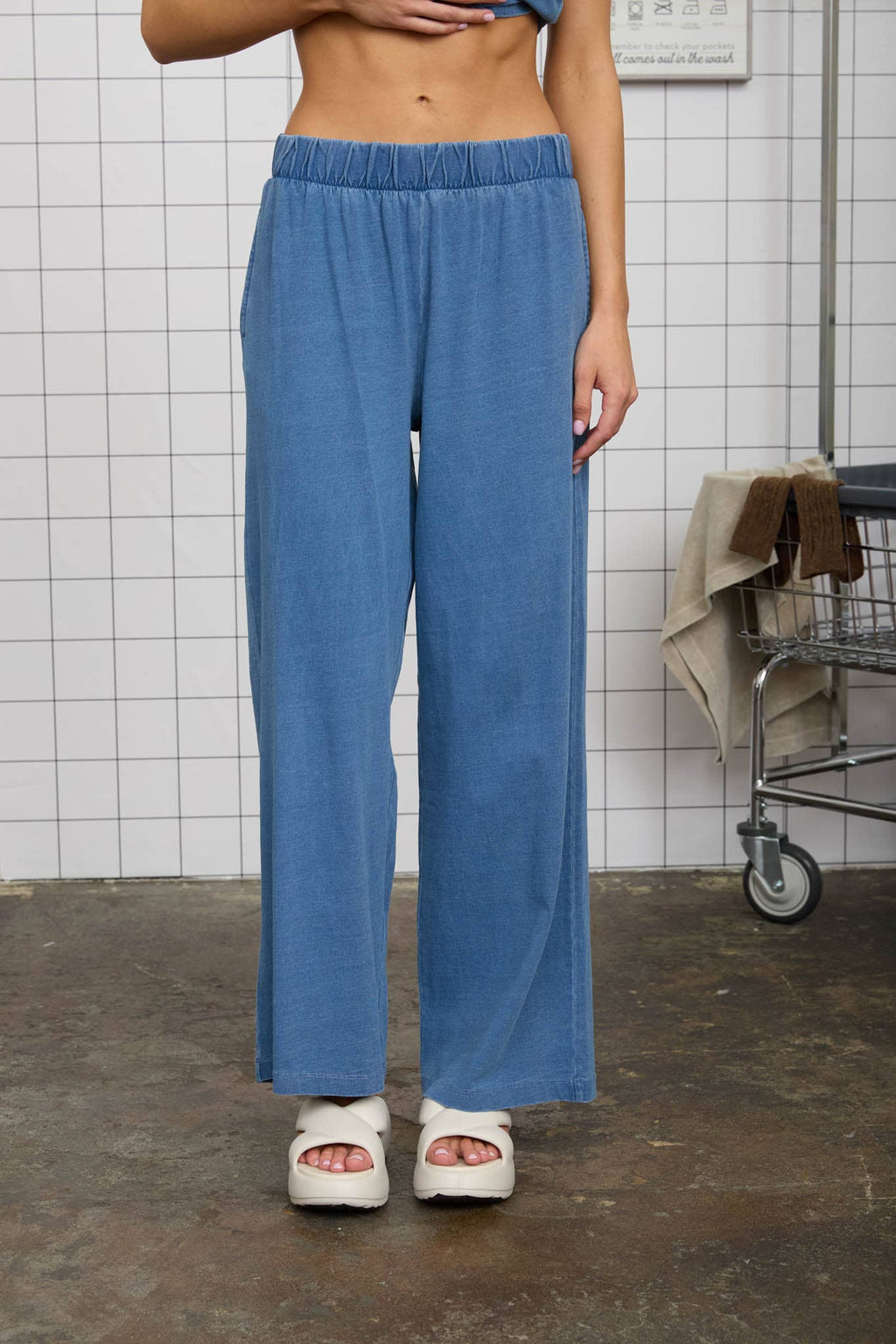 ELASTIC WAIST WIDE LEG KNIT LOUNGE PANTS